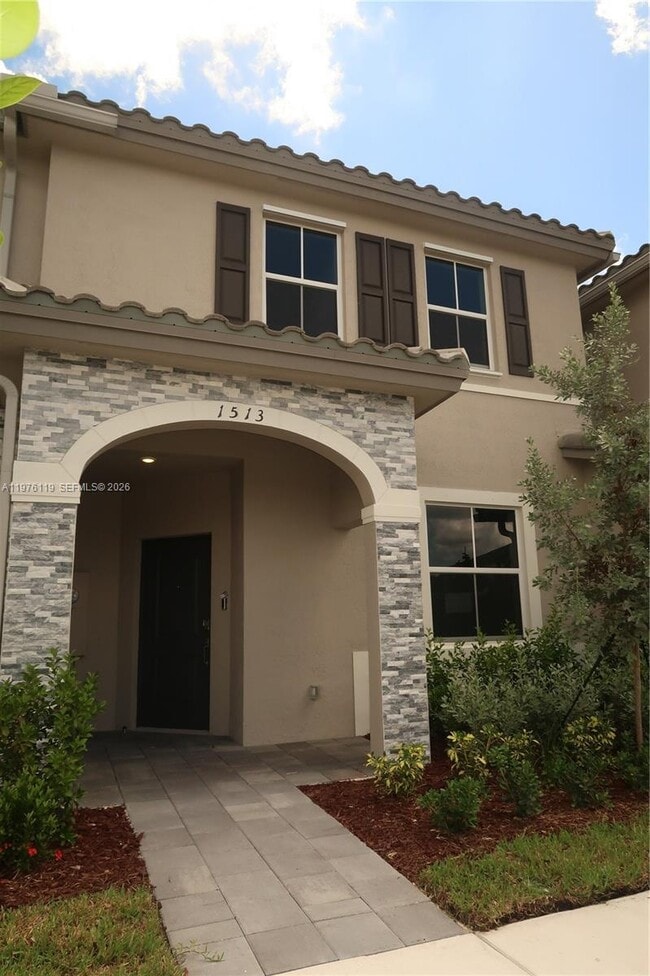 1513 SE 27th Rd in Homestead, FL - Building Photo - Building Photo