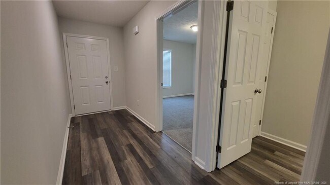 1105 Woodridge Dr in Lumberton, NC - Building Photo - Building Photo