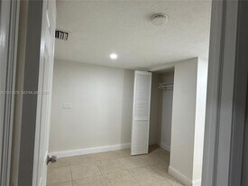 601 SW 10th St in Delray Beach, FL - Building Photo