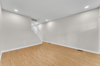 332 Morris St in Gloucester City, NJ - Foto de edificio - Building Photo