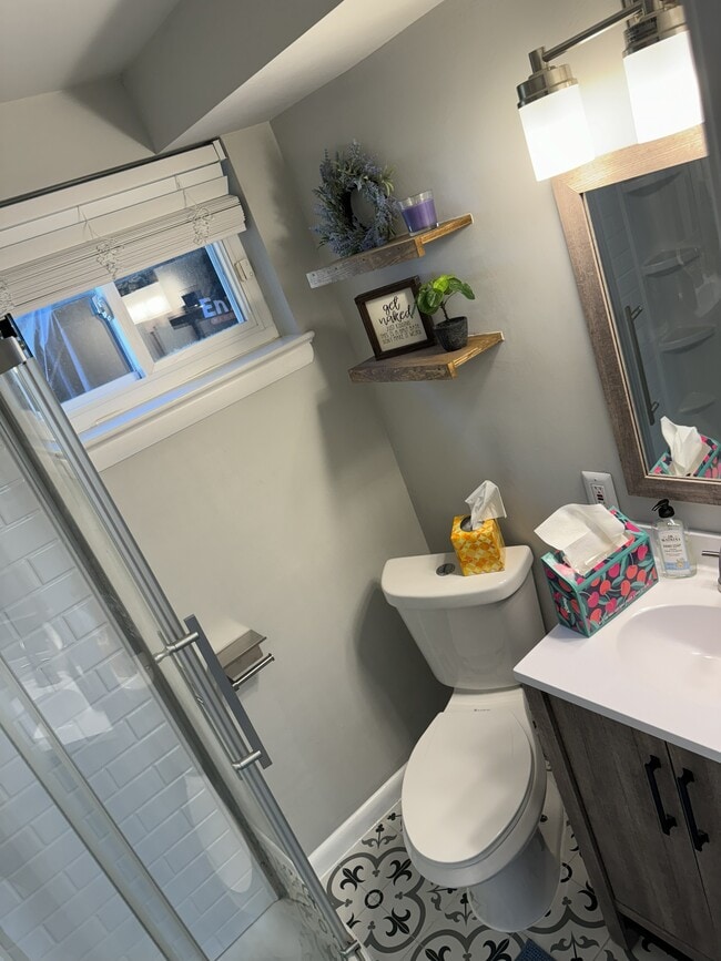 property at 914 Daleview Dr