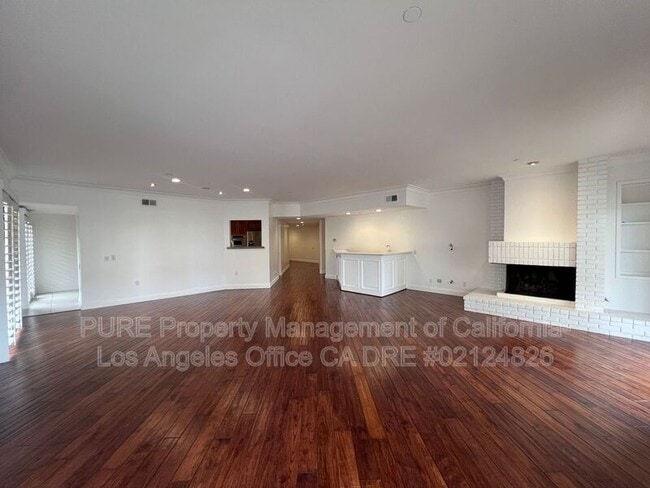 512 Esplanade in Redondo Beach, CA - Building Photo - Building Photo
