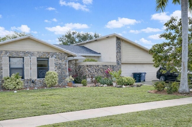 property at 20888 Sugarloaf Ln