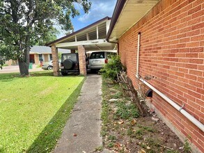 5218 Canterway Dr in Houston, TX - Building Photo - Building Photo