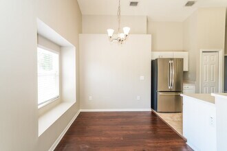 13708 Ogakor Dr in Riverview, FL - Building Photo - Building Photo