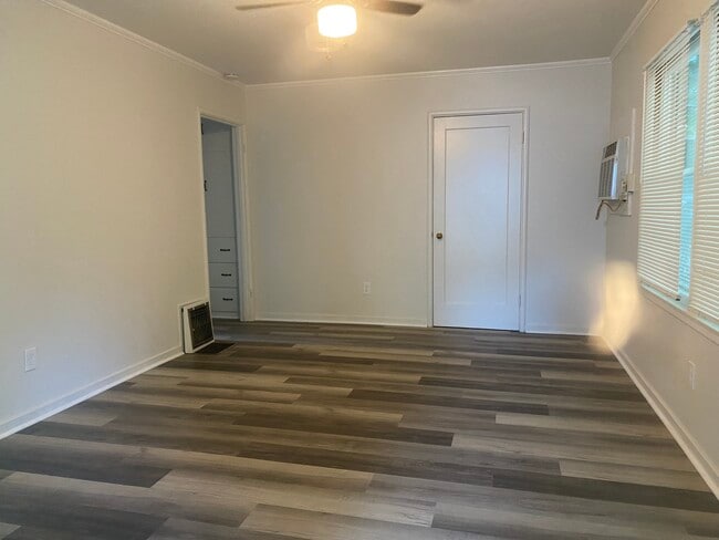428 Cross St, Unit B in Woodland, CA - Building Photo - Building Photo