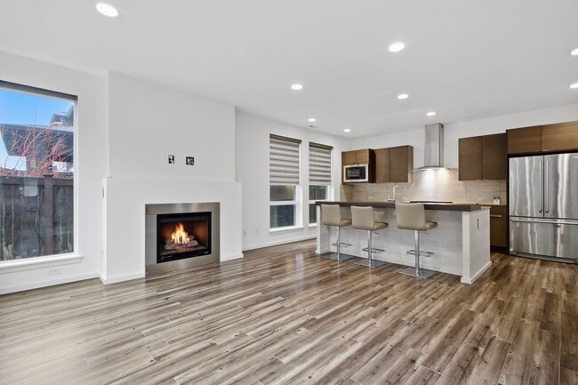 17129 42nd Dr SE in Bothell, WA - Building Photo - Building Photo