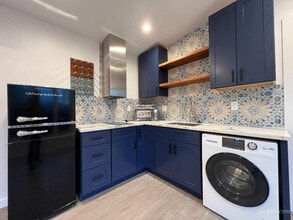 939 26th St in Oakland, CA - Building Photo - Building Photo