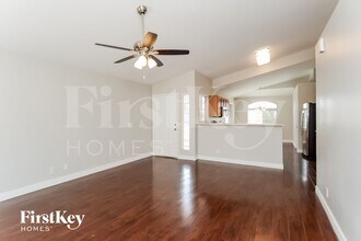 8518 E Clovis Ave in Mesa, AZ - Foto de edificio - Building Photo