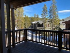 11679 McClintock Lp in Truckee, CA - Building Photo - Building Photo