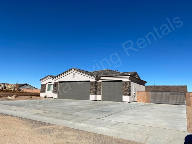 5362 N Prairie Heights Dr in Kingman, AZ - Building Photo - Building Photo