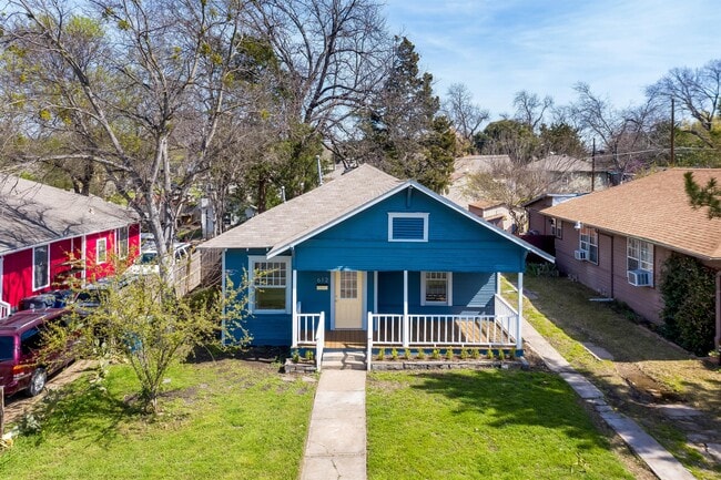 property at 612 Martinique Ave