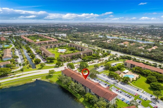 12901 SW 15th Ct in Pembroke Pines, FL - Foto de edificio - Building Photo