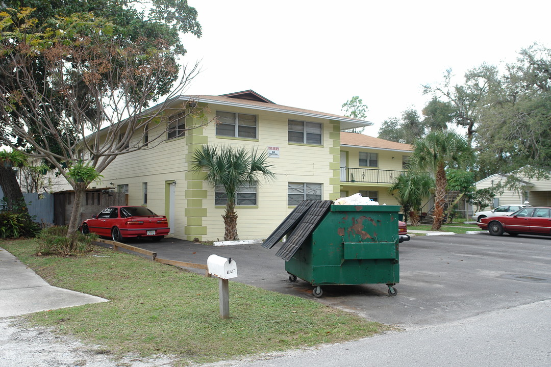 842 Carswell Ave in Daytona Beach, FL - Building Photo