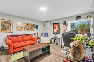 34 Victoria Rd N in Guelph, ON - Building Photo - Building Photo