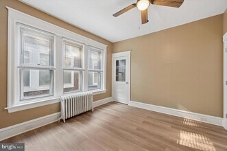 5215 Spruce St, Unit B in Philadelphia, PA - Building Photo - Building Photo