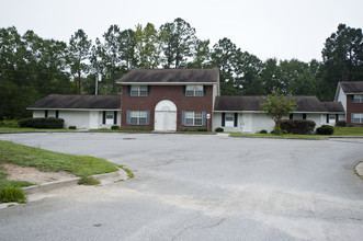 Washington Place Apartments in Thomson, GA - Building Photo - Building Photo