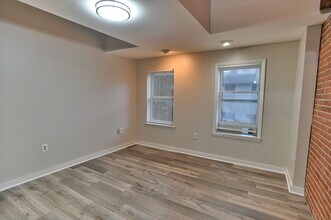 926 Grand St in Harrisburg, PA - Building Photo - Building Photo