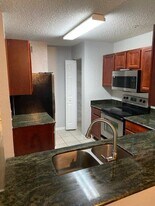 4240 Summer Landing Dr in Lakeland, FL - Building Photo