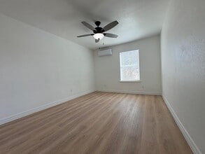 1207 2nd Ave N, Unit 1207 in Texas City, TX - Foto de edificio - Building Photo