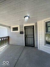 1052 N Mount Street in Indianapolis, IN - Building Photo - Building Photo