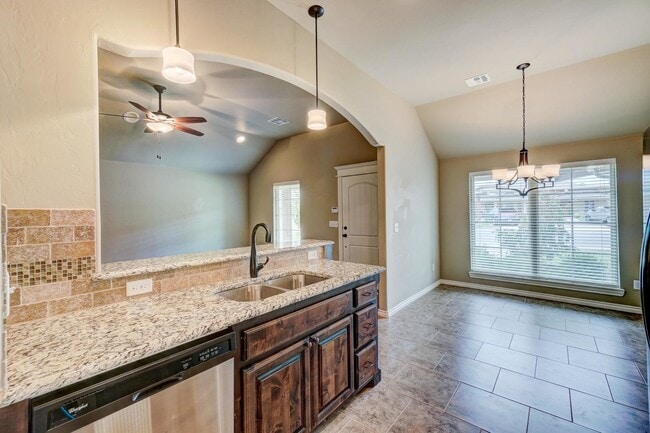 5700 Goldfinger Rd in Oklahoma City, OK - Building Photo - Building Photo