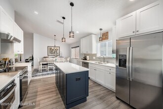 1021 Indian Oaks Dr in Melbourne, FL - Building Photo - Building Photo