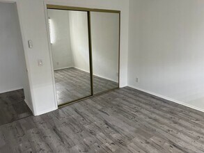 15456 Vanowen St in Los Angeles, CA - Building Photo - Building Photo