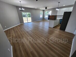 1162 W Ewing St in Clinton, IN - Building Photo - Building Photo