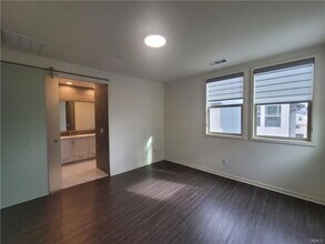 19504 Empire Ln in Los Angeles, CA - Building Photo - Building Photo