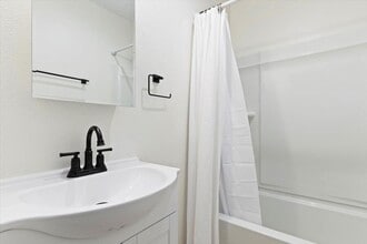 635 Albion Ave in Burley, ID - Building Photo - Building Photo