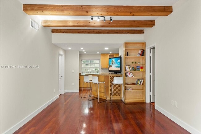 1605 Euclid Ave in Miami Beach, FL - Building Photo - Building Photo