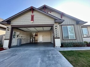 2100 N Thorndale Ave in Kuna, ID - Building Photo - Building Photo