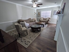 124 Chandler Dr in Greenville, NC - Building Photo - Building Photo