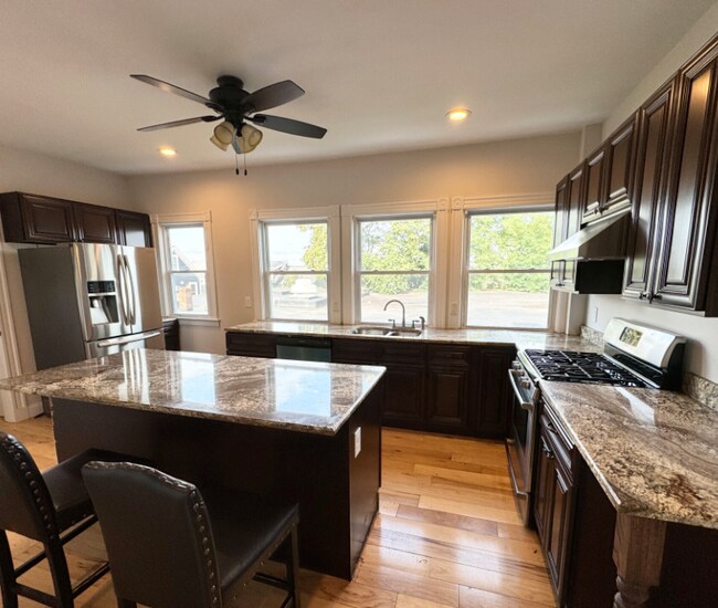 property at 3 Mount Vernon St
