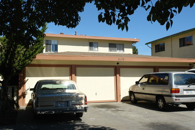 3175 Williamsburg Dr in San Jose, CA - Building Photo - Building Photo