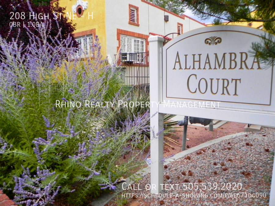 208 High St NE in Albuquerque, NM - Building Photo