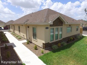401 Newport Ave in Edinburg, TX - Building Photo - Building Photo