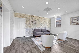 Elm Creek Apartments in Swansea, SC - Building Photo - Building Photo