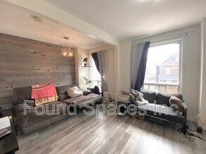 33 Harvey St in Hamilton, ON - Building Photo - Building Photo