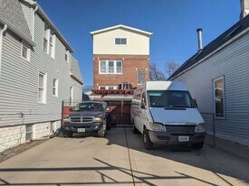 2131 N Lorel Ave in Chicago, IL - Building Photo