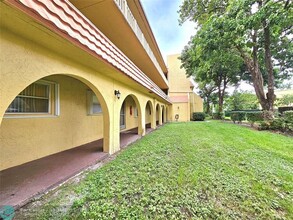 10762 La Placida Dr in Coral Springs, FL - Foto de edificio - Building Photo