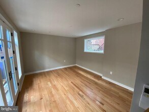 2114 Manning St in Philadelphia, PA - Building Photo - Building Photo