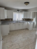 5264 N 44th St in Milwaukee, WI - Building Photo