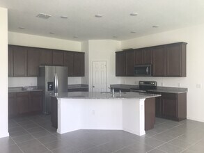 12808 Westside Vlg Lp in Windermere, FL - Building Photo - Building Photo