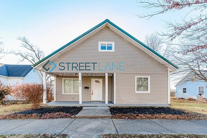 723 3rd St in Shelbyville, IN - Building Photo