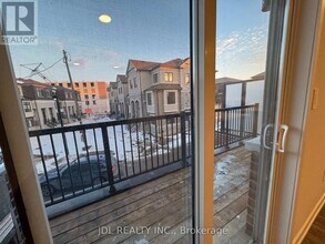 12 Robert Gilpin Ln in Richmond Hill, ON - Building Photo - Building Photo