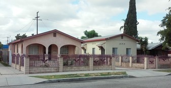 3532 E 58th St in Maywood, CA - Foto de edificio - Building Photo