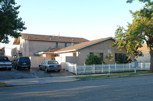 721 Shalimar Dr Apartments