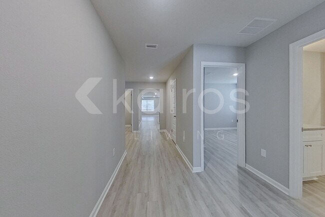 160 Swallowtail Ln in Pensacola, FL - Building Photo - Building Photo